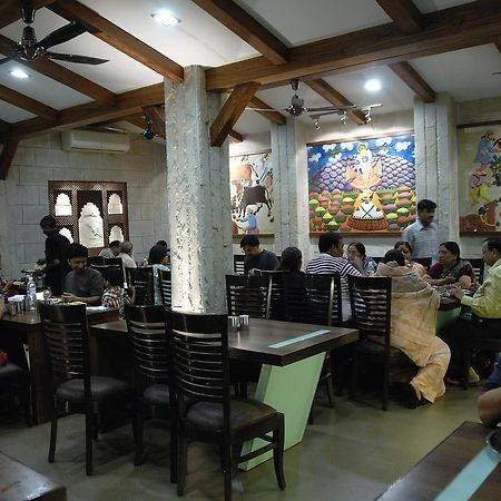 Hotel Vrinda Nāthdwāra 외부 사진